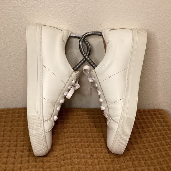 Sleek White Women's Sneakers - Picture 7 of 9